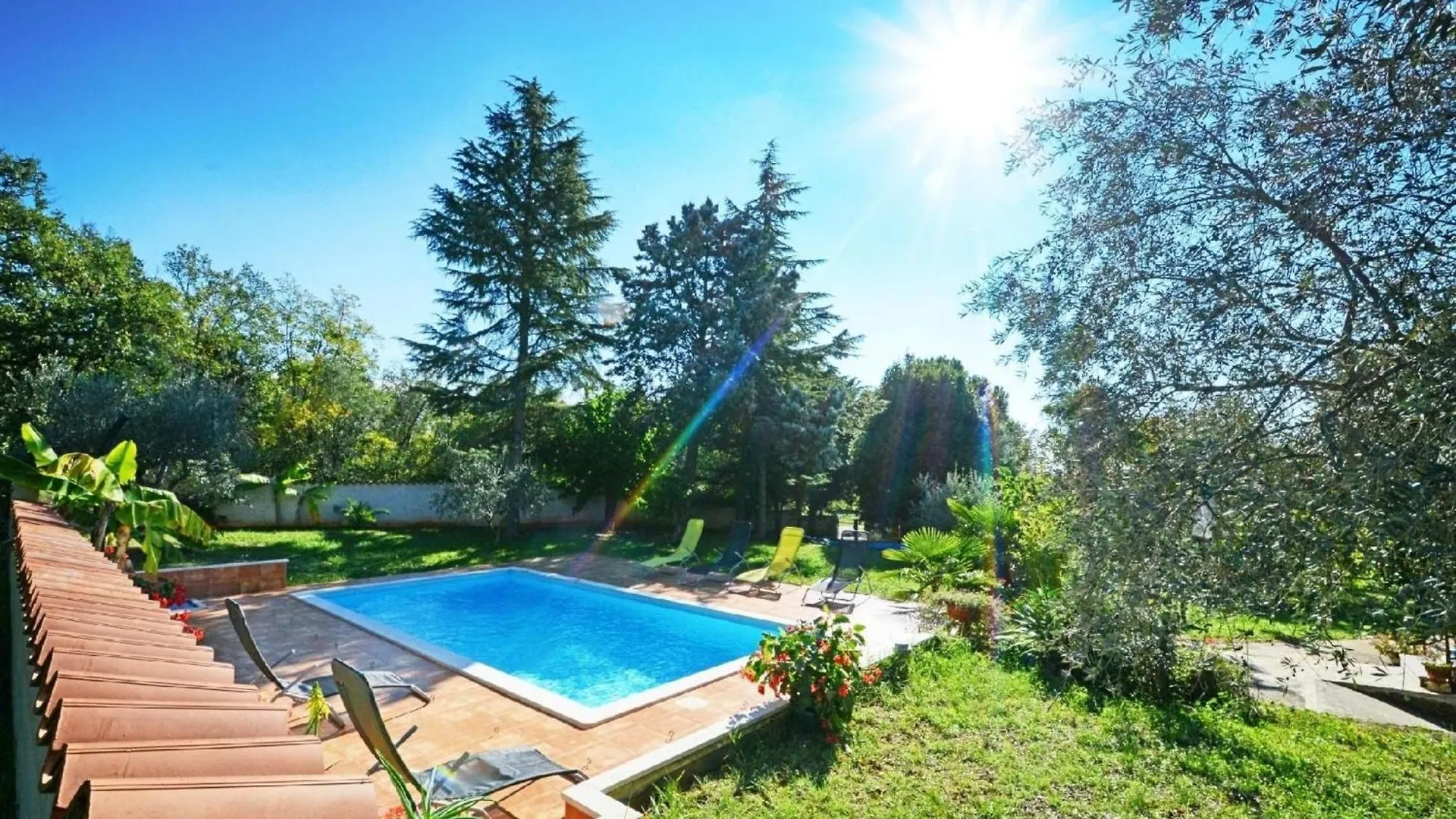 Apartment Fuer Paare Mit Gemeinschaftspool In Valica Umag