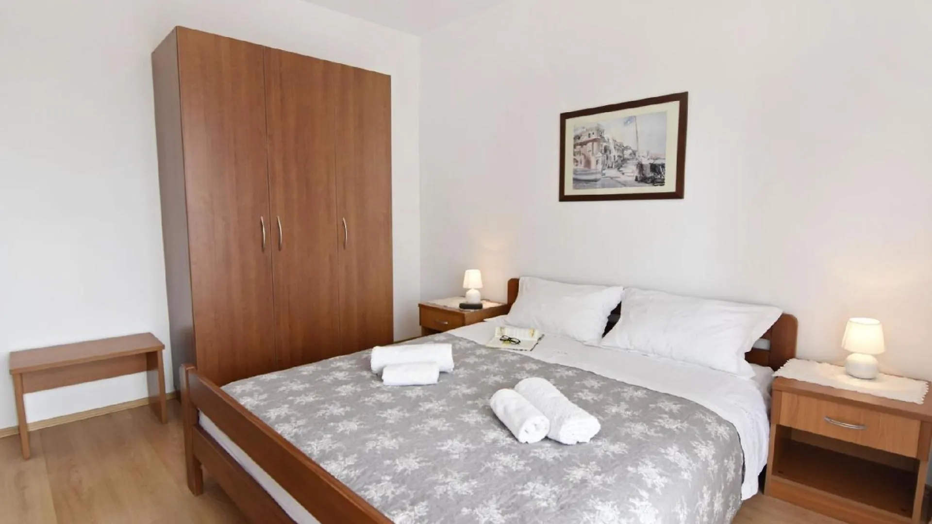 Apartment Fuer Paare Mit Gemeinschaftspool In Valica Umag