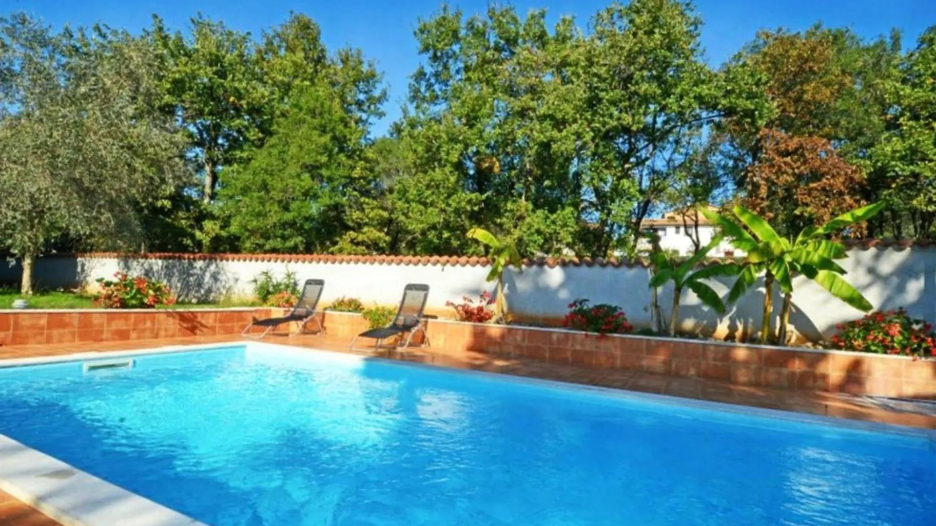 Apartment Fuer Paare Mit Gemeinschaftspool In Valica Umag Croacia
